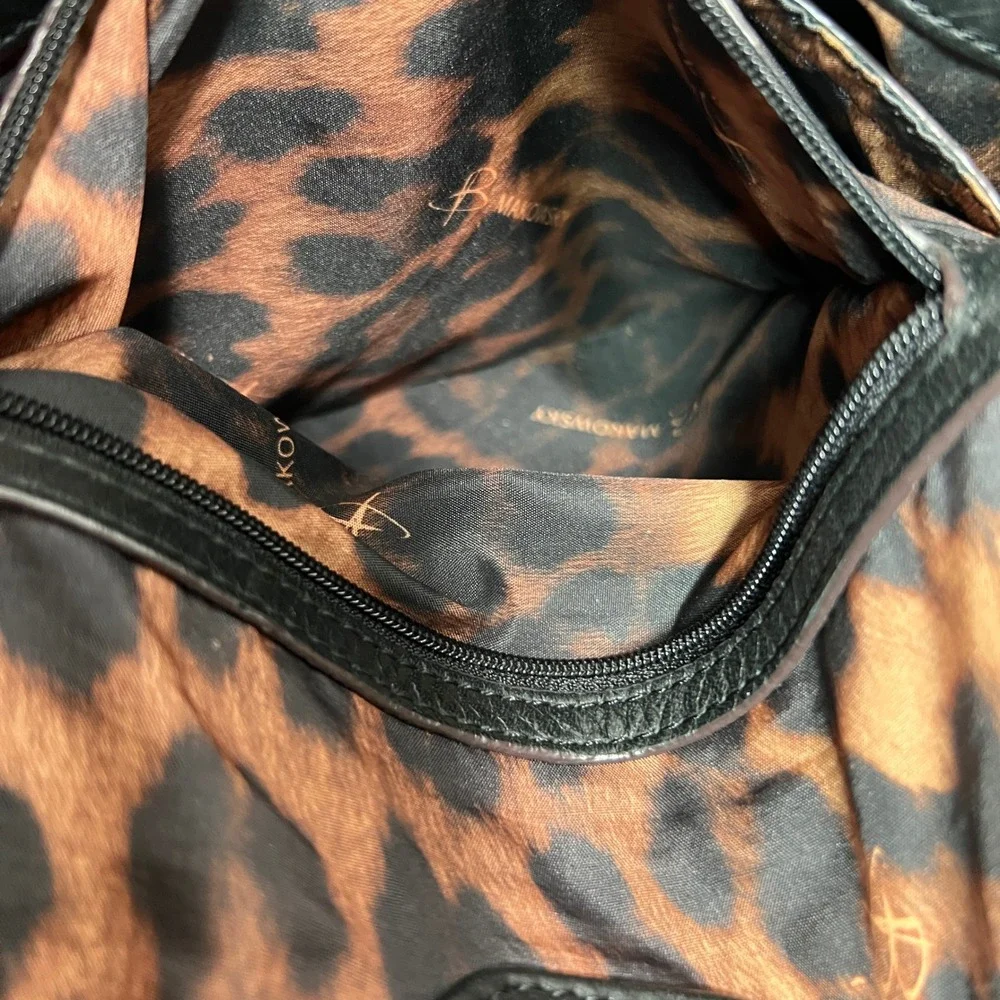 B. Makowsky Black Pebbled Leather Shoulder Bag Leopard Lining Silver Hardware